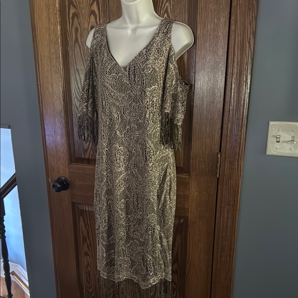 Elegant Lace Cold Shoulder Dress